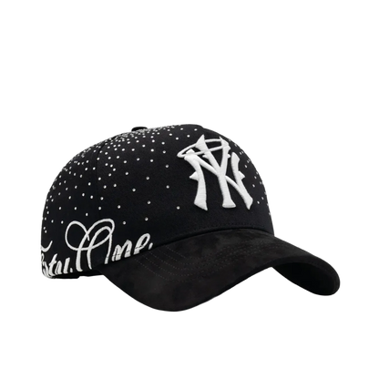 31 Hats - Crystals White Forever